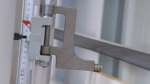 Strip stop for cutting repetitive measurements in horizontal section. Strip stop for cutting repetitive measurements in horizontal section.