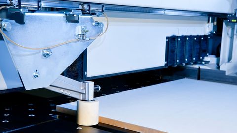 Winkelanpressvorrichtung neumatisch angesteuerte Winkelanpressvorrichtung